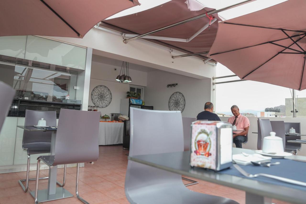 Hotel Cesaria برايا المظهر الخارجي الصورة